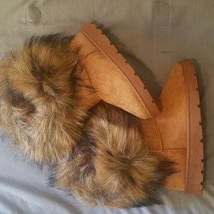 Faux Fur Boots Size 9